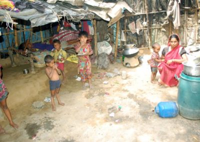 غیر قابل تلاش تلاش: یو ایچ آئی نے اترپردیش، بھارت میں سب سے زیادہ کمزور آبادیوں کو نشانہ بنانے کے نقطہ نظر میں غربت کے جھرمٹوں کی نشاندہی کی