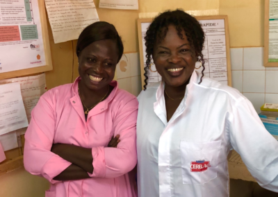 यूनिवर्सल रेफरल Francophone पश्चिम अफ्रीका में आधुनिक गर्भनिरोधक की मांग में वृद्धि की उंमीद