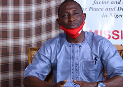मीडिया व्यवसायी पठार राज्य, नाइजीरिया में प्रसव रिक्ति वकील बन जाता है